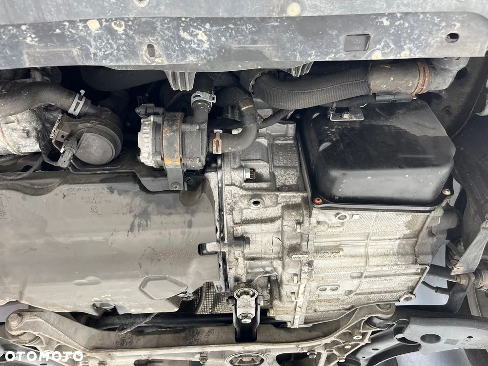 Volkswagen Passat - 14