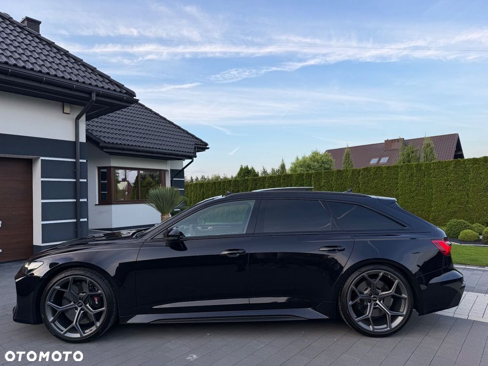 Audi RS6 Avant - 19