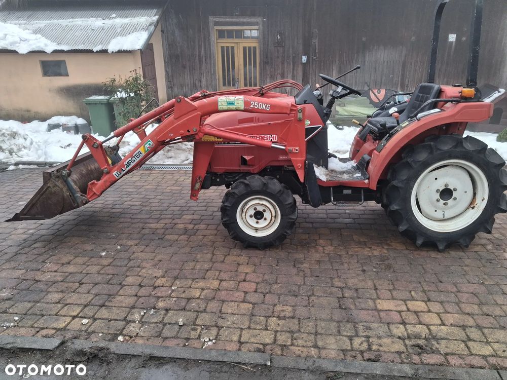 Mitsubishi Mt165 - 1