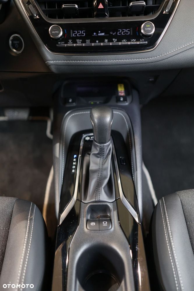 Toyota Corolla 1.8 Hybrid Style - 25