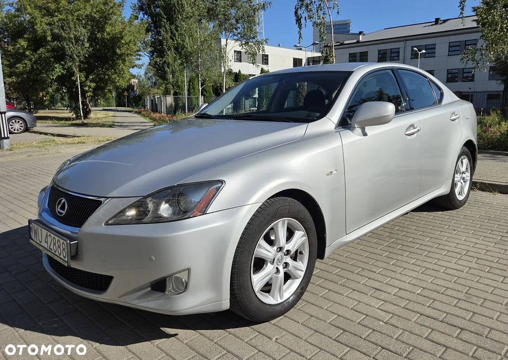 Lexus IS - 8