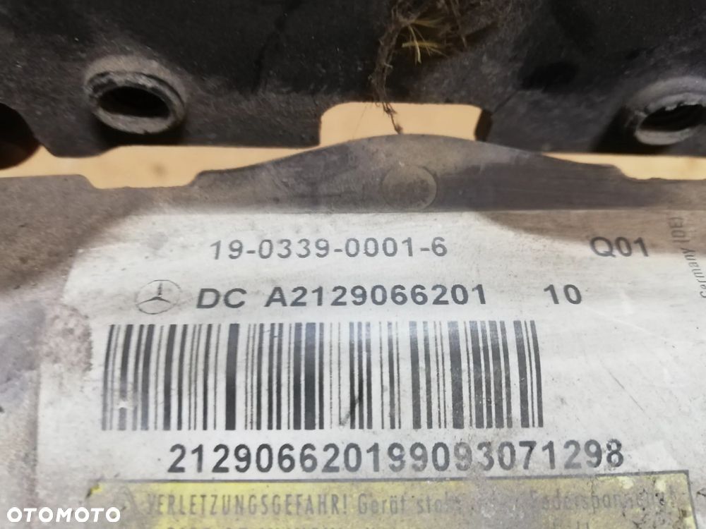 ZAWIAS NABÓJ MASKI L+P E W212 ZAWIASY NABOJE A2129066301 A2129066201 - 4