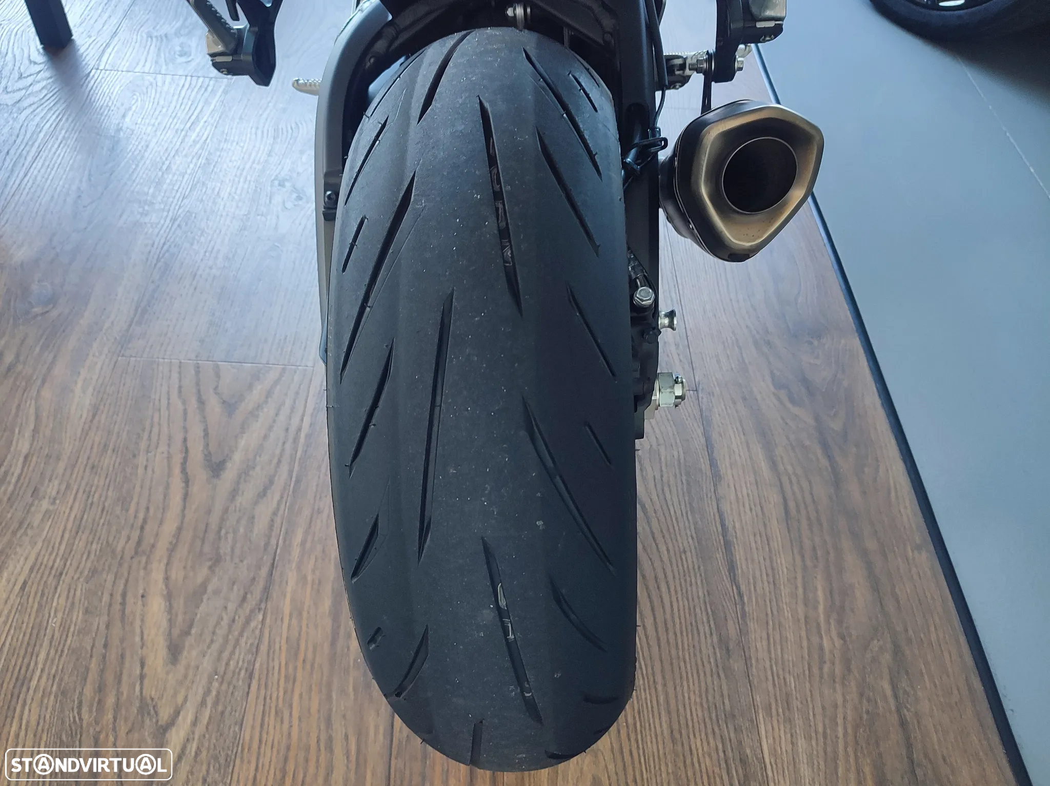 Kawasaki ZXR ZX-10R - 26