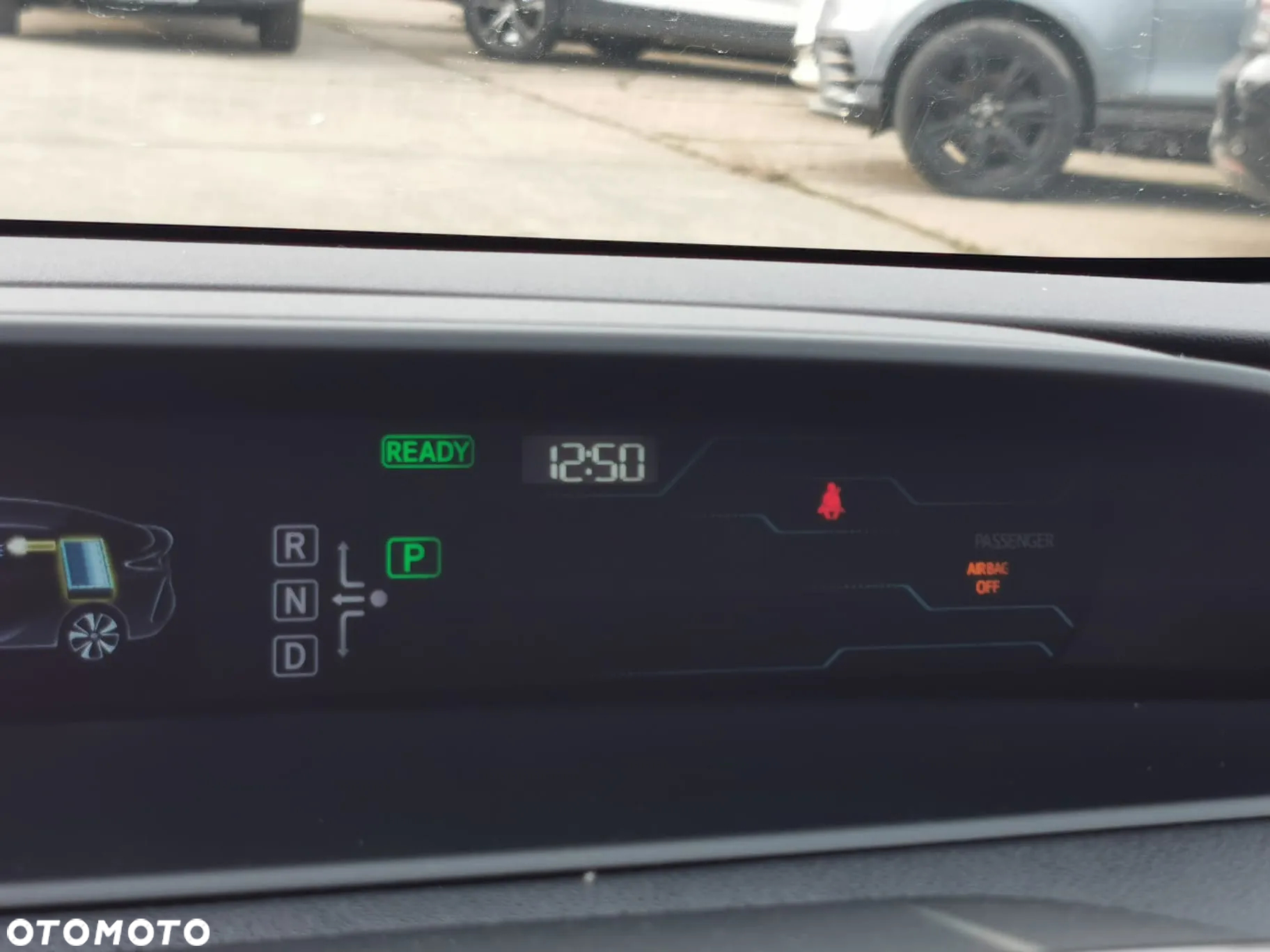 Toyota Prius Plug-in (Hybrid) Comfort - 16