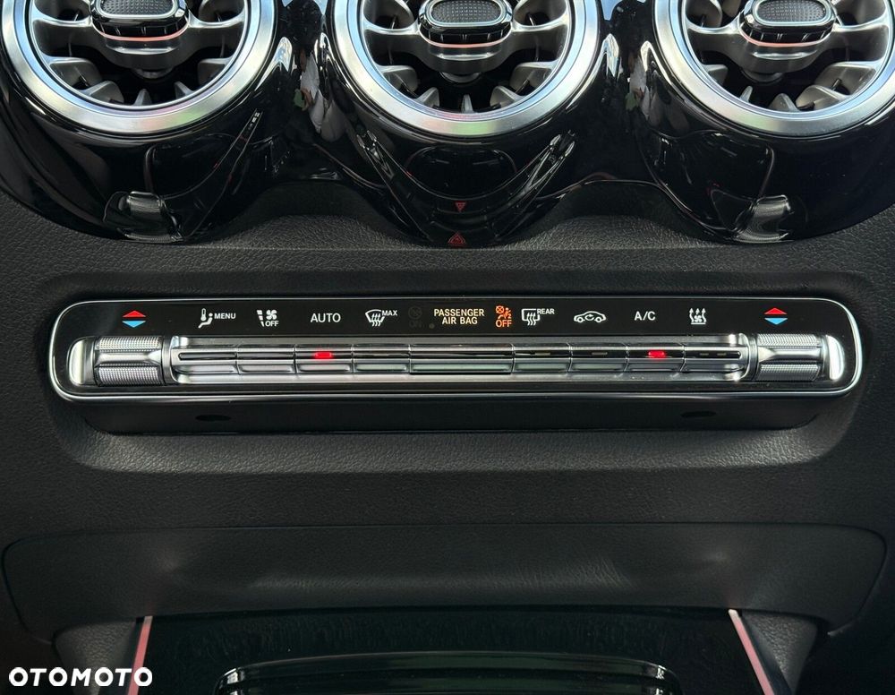 Mercedes-Benz EQB 350 66.5kWh 4-Matic AMG Line - 23