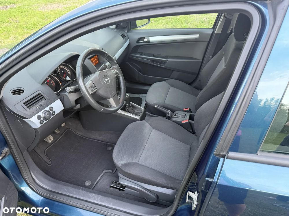 Opel Astra 1.4 - 9