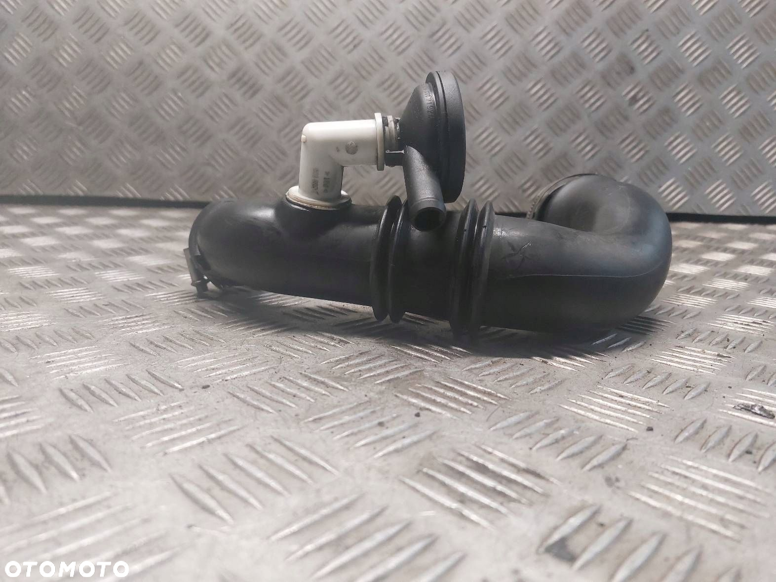 PRZEWÓD RURA DOLOT TURBINY CLIO II 1.5 DCI  8200331958 - 2