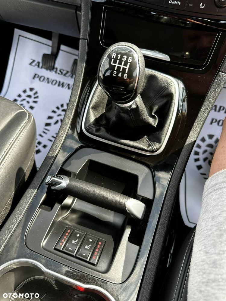 Ford S-Max - 13