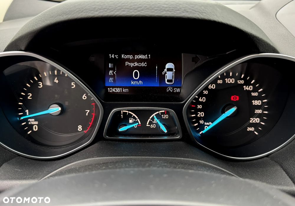 Ford Kuga 1.5 EcoBoost 2x4 Titanium - 24