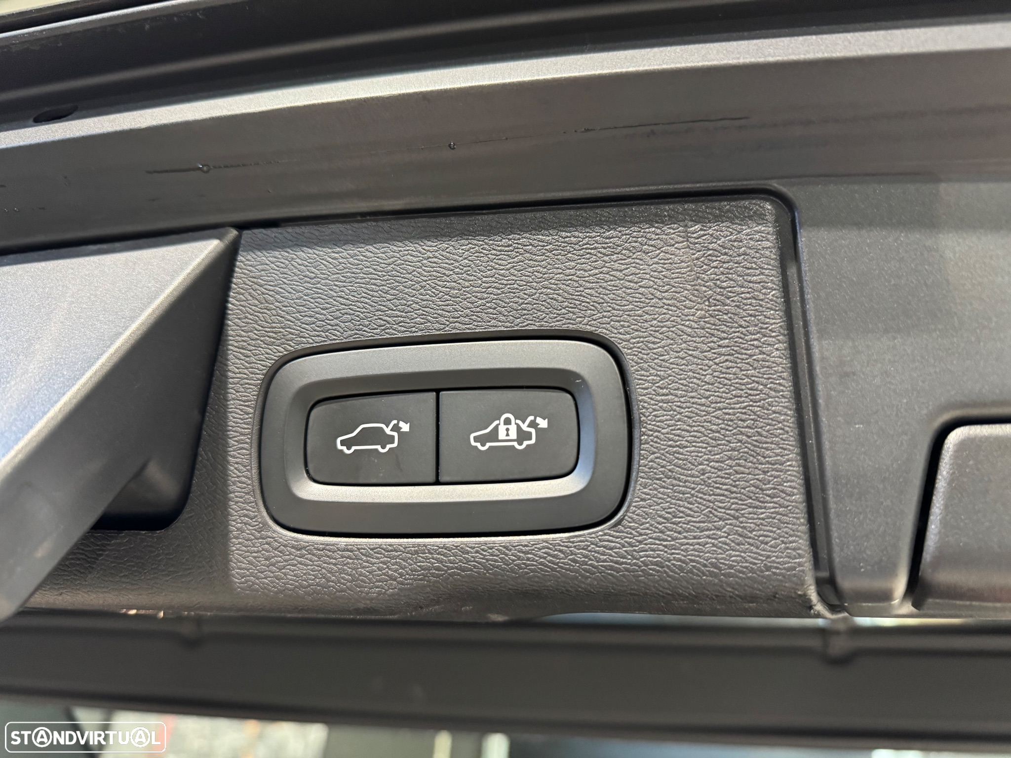 Volvo XC 60 2.0 D4 Inscription Geartronic - 23