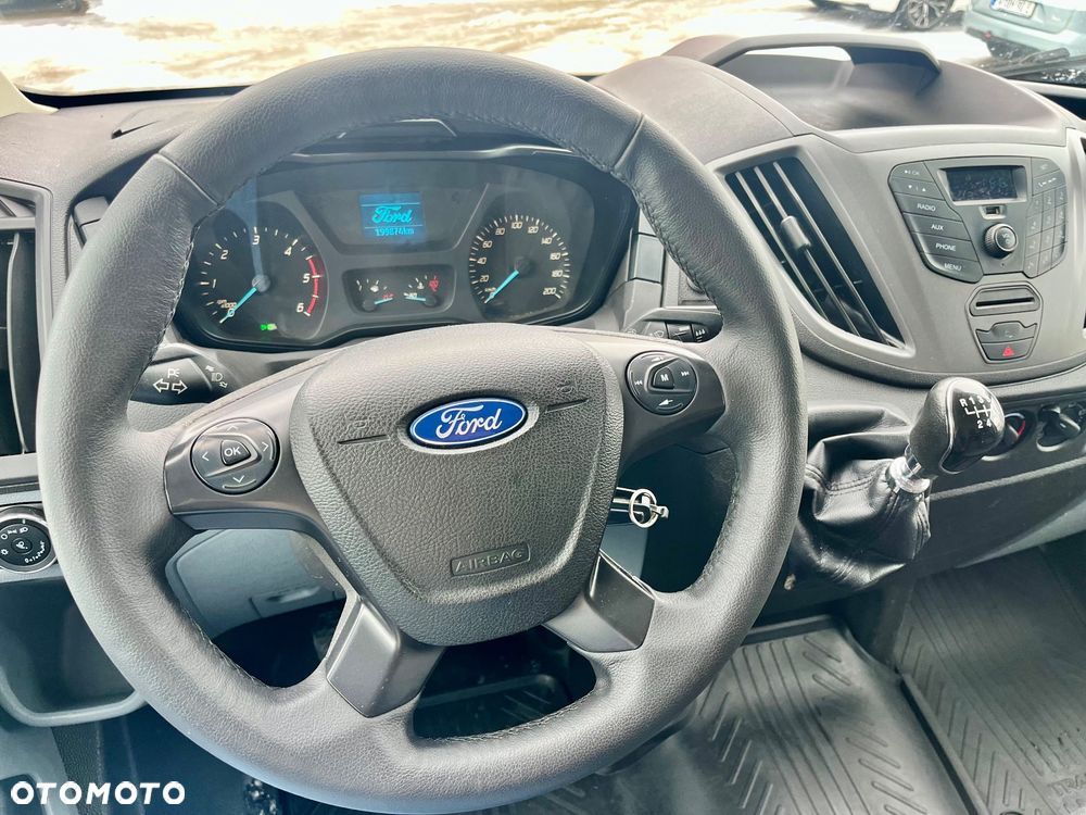 Ford Transit - 21