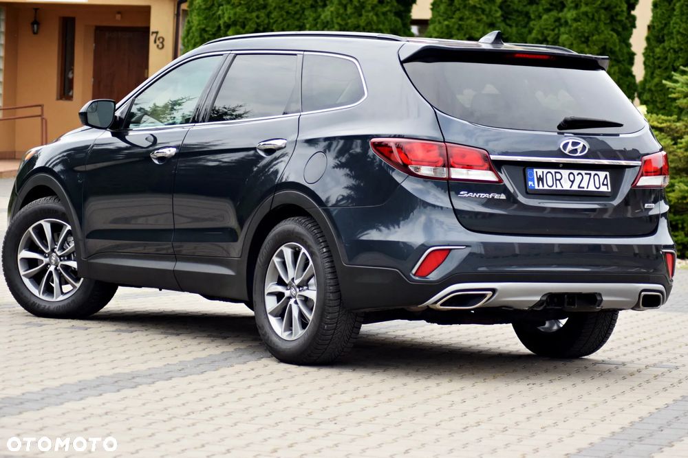 Hyundai Santa Fe - 10