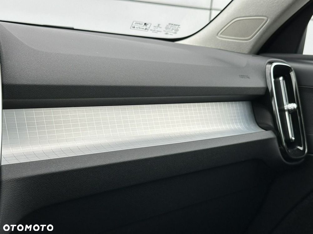 Volvo XC 40 T4 Recharge DKG Inscription Expression - 37