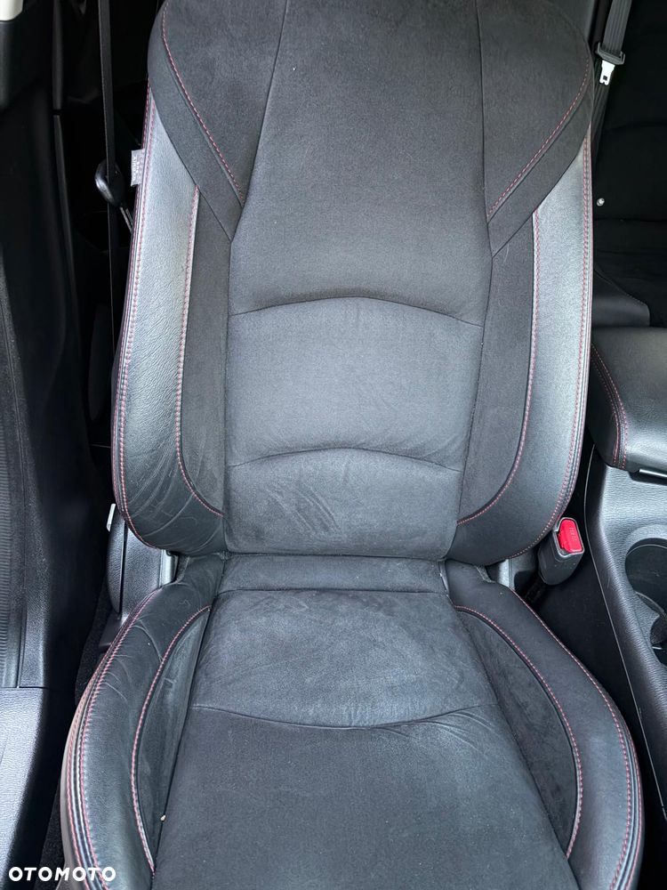 Mazda 3 SKYACTIV-D 150 NAKAMA - 36