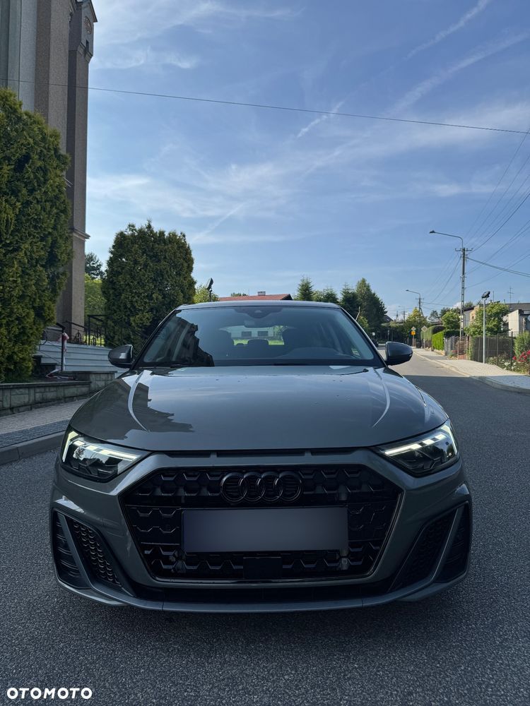 Audi A1 30 TFSI S-Line - 1