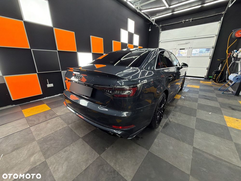 Audi A4 Limousine - 10