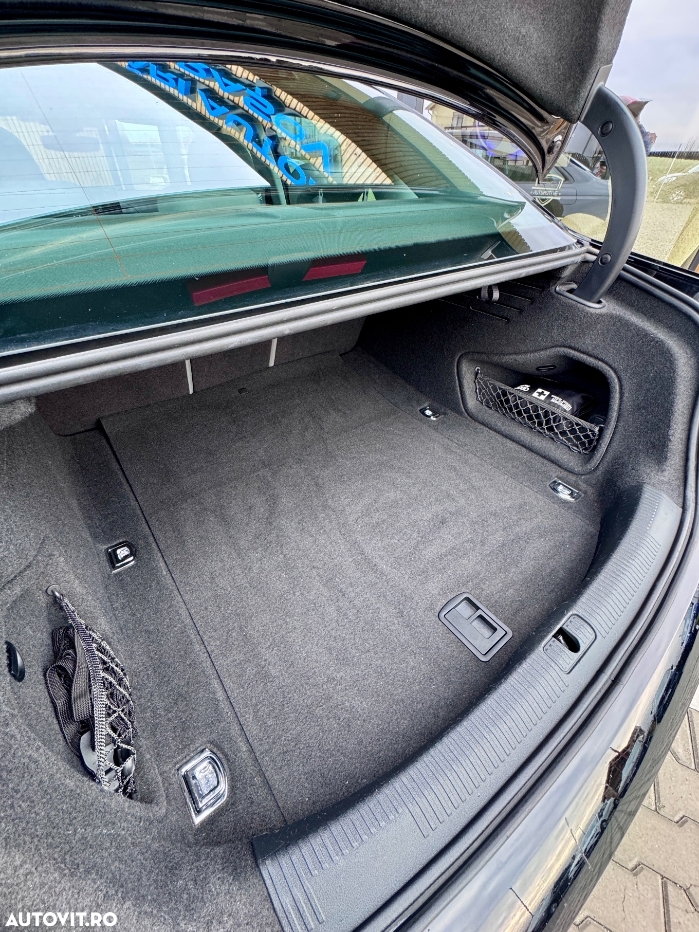 Audi A4 Avant 35 TDI S tronic - 15