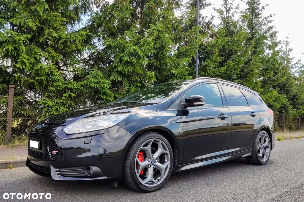 Ford Focus Turnier 2.0 EcoBoost ST - 34
