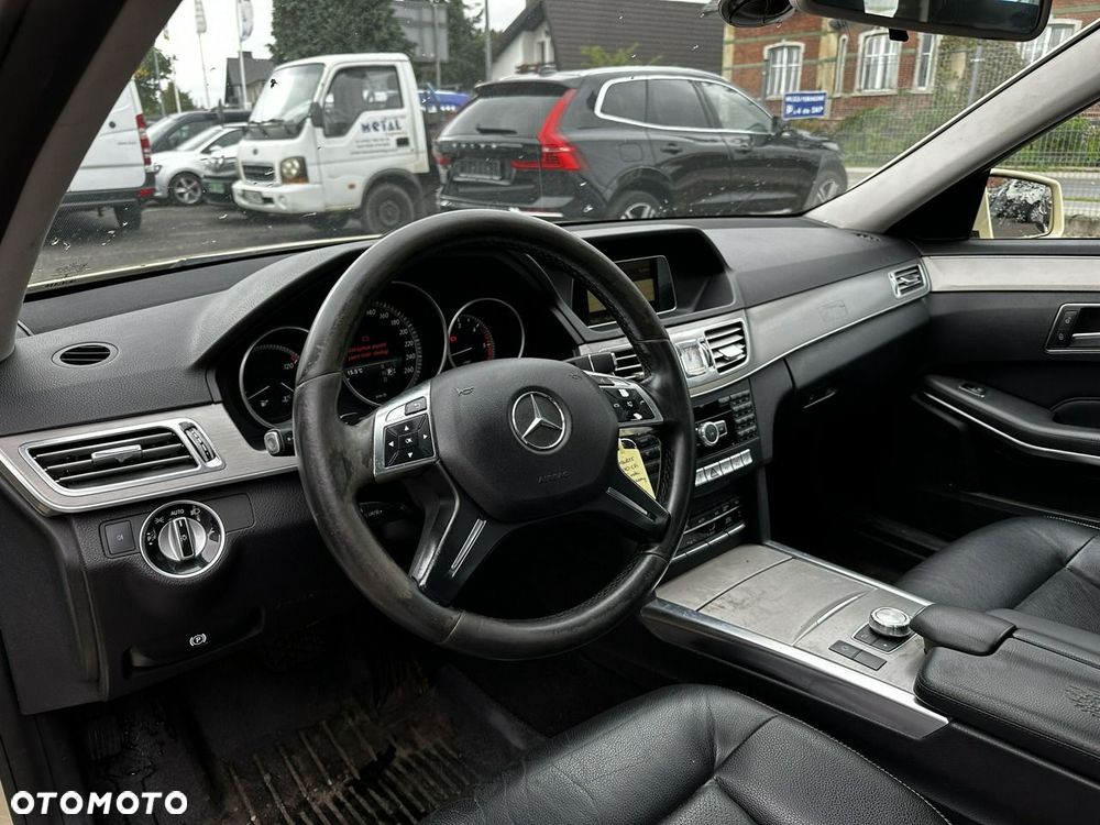 Mercedes-Benz Klasa E - 12
