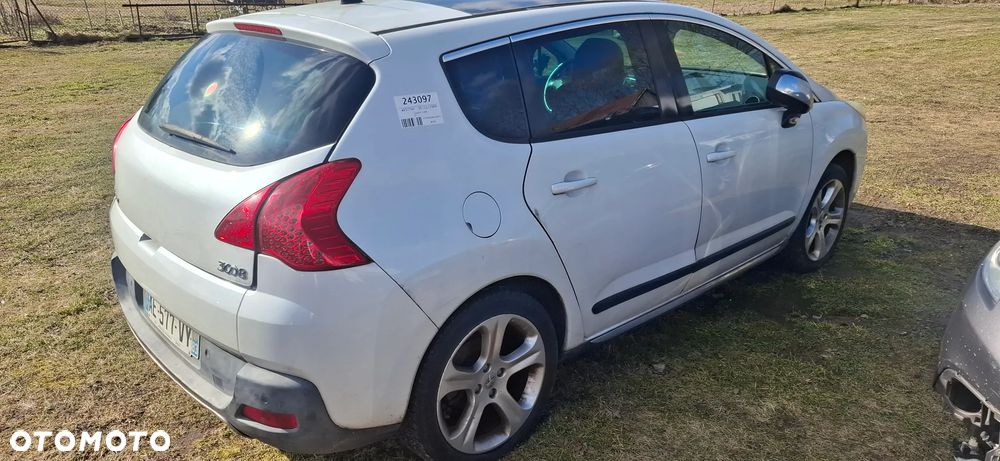 Peugeot 3008 HDi FAP 150 Premium - 4