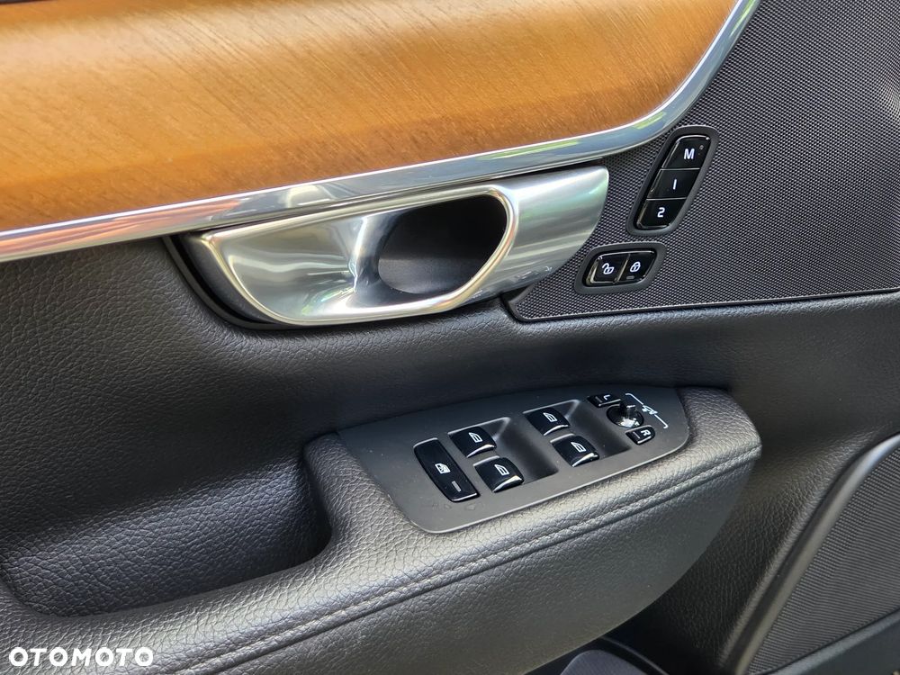 Volvo S90 D4 AWD Geartronic Inscription - 31