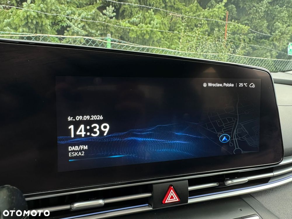 Hyundai Elantra 1.6 Executive CVT - 16