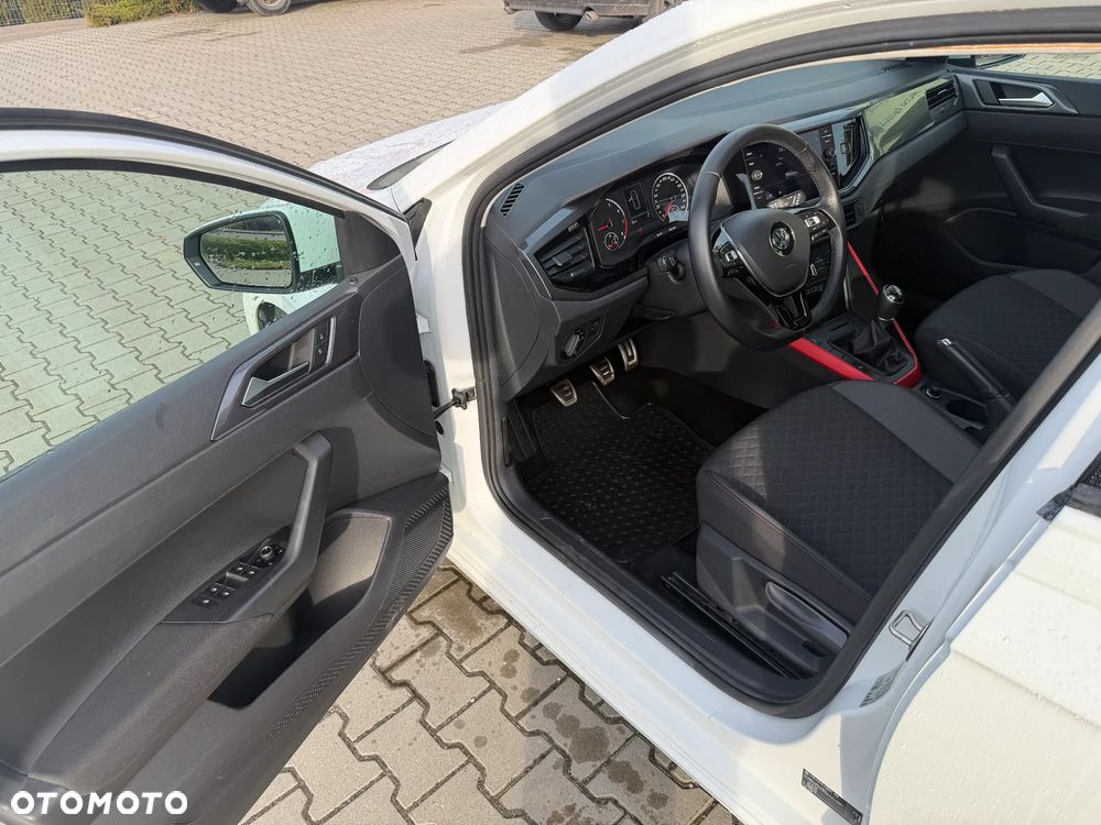 Volkswagen Polo - 6