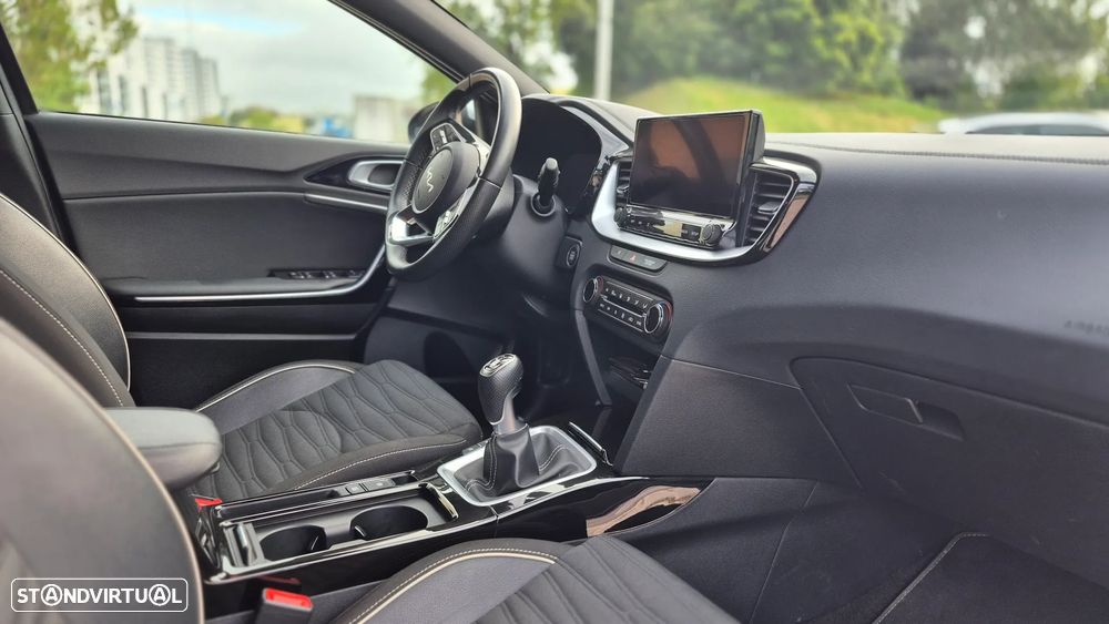 Kia XCeed 1.6 CRDi Eco-Dynamics+ (48V Mild-Hybrid) SPIRIT - 11