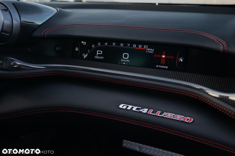 Ferrari GTC4Lusso - 15