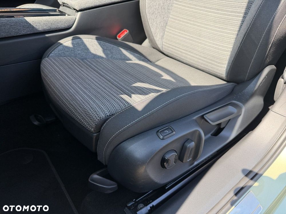 Skoda Superb 2.0 TDI SCR Selection DSG - 14