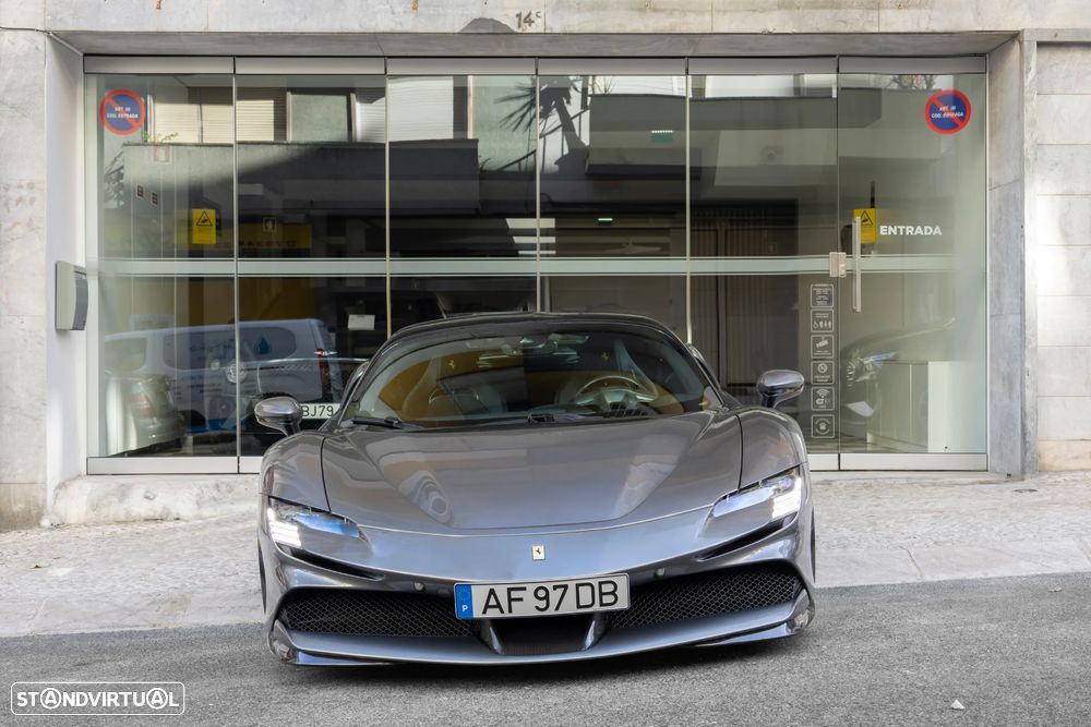 Ferrari SF90 Stradale - 2