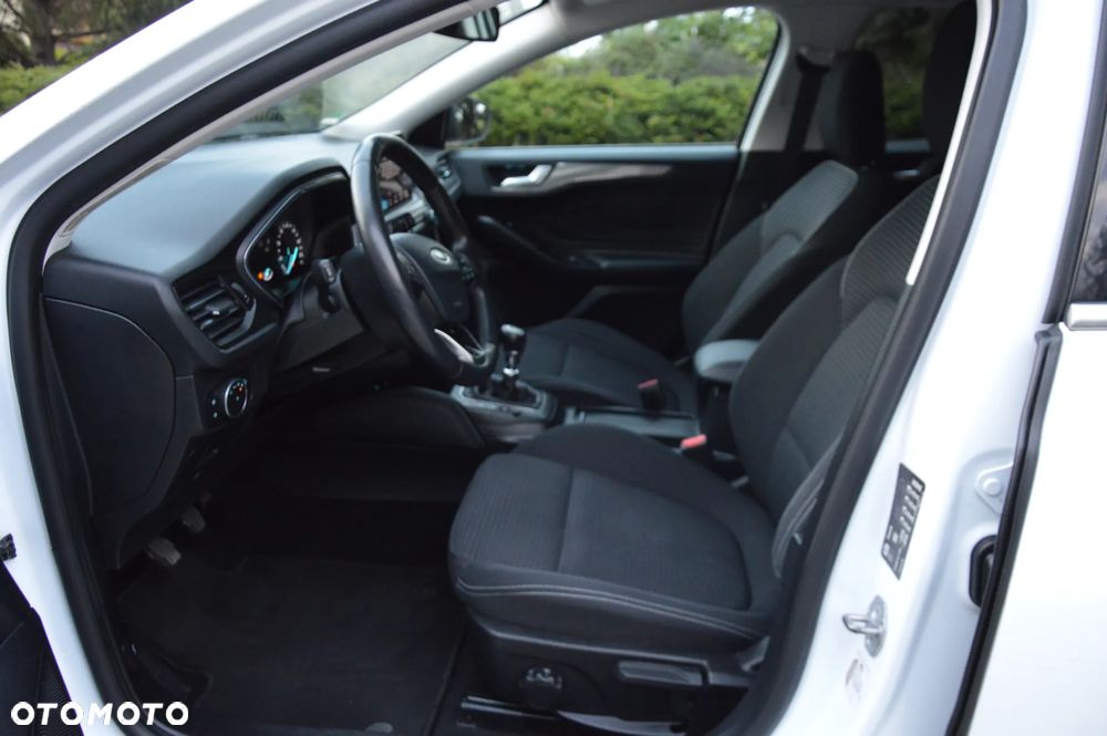 Ford Focus 1.5 EcoBoost STart-Stopp-System TITANIUM - 9