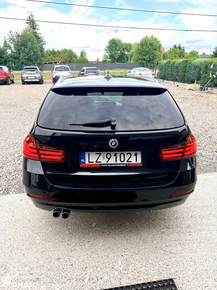 BMW Seria 3 330d xDrive Sport-Aut - 18
