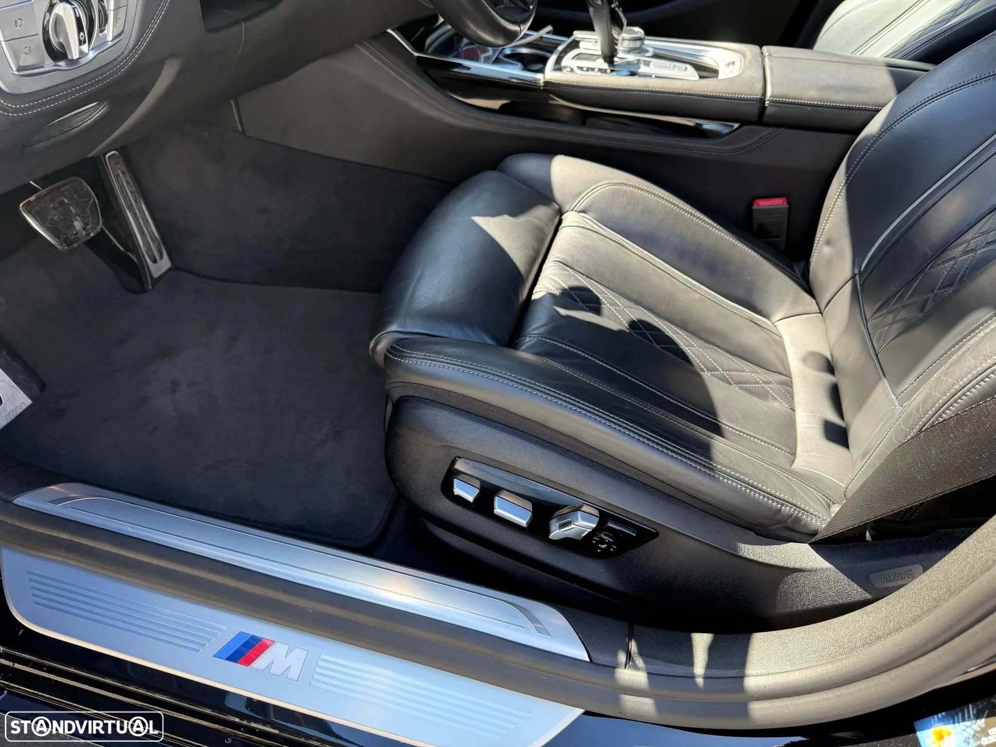 BMW 740 d xDrive Pack M - 17