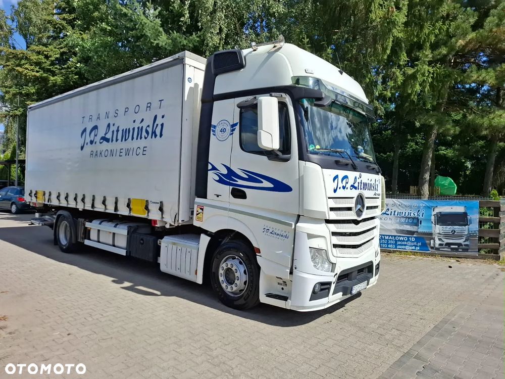 Mercedes-Benz 1840 - 2