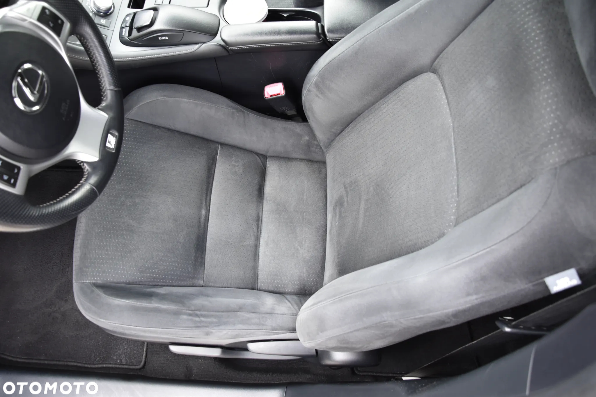 Lexus CT 200h F Sport - 13