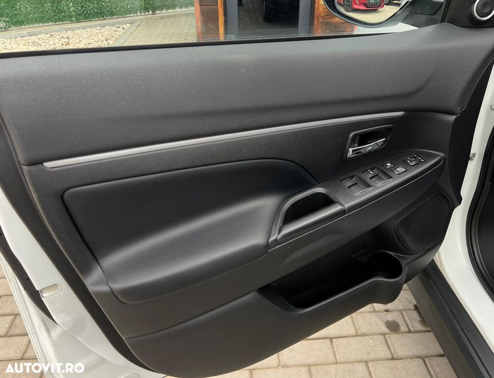 Mitsubishi ASX 1.8 DI-D 2WD Instyle - 19