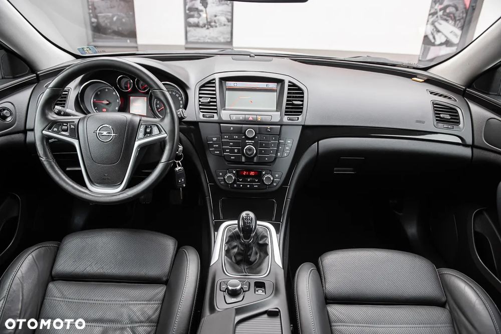 Opel Insignia 2.0 CDTI ecoFLEX Business Cosmo - 26