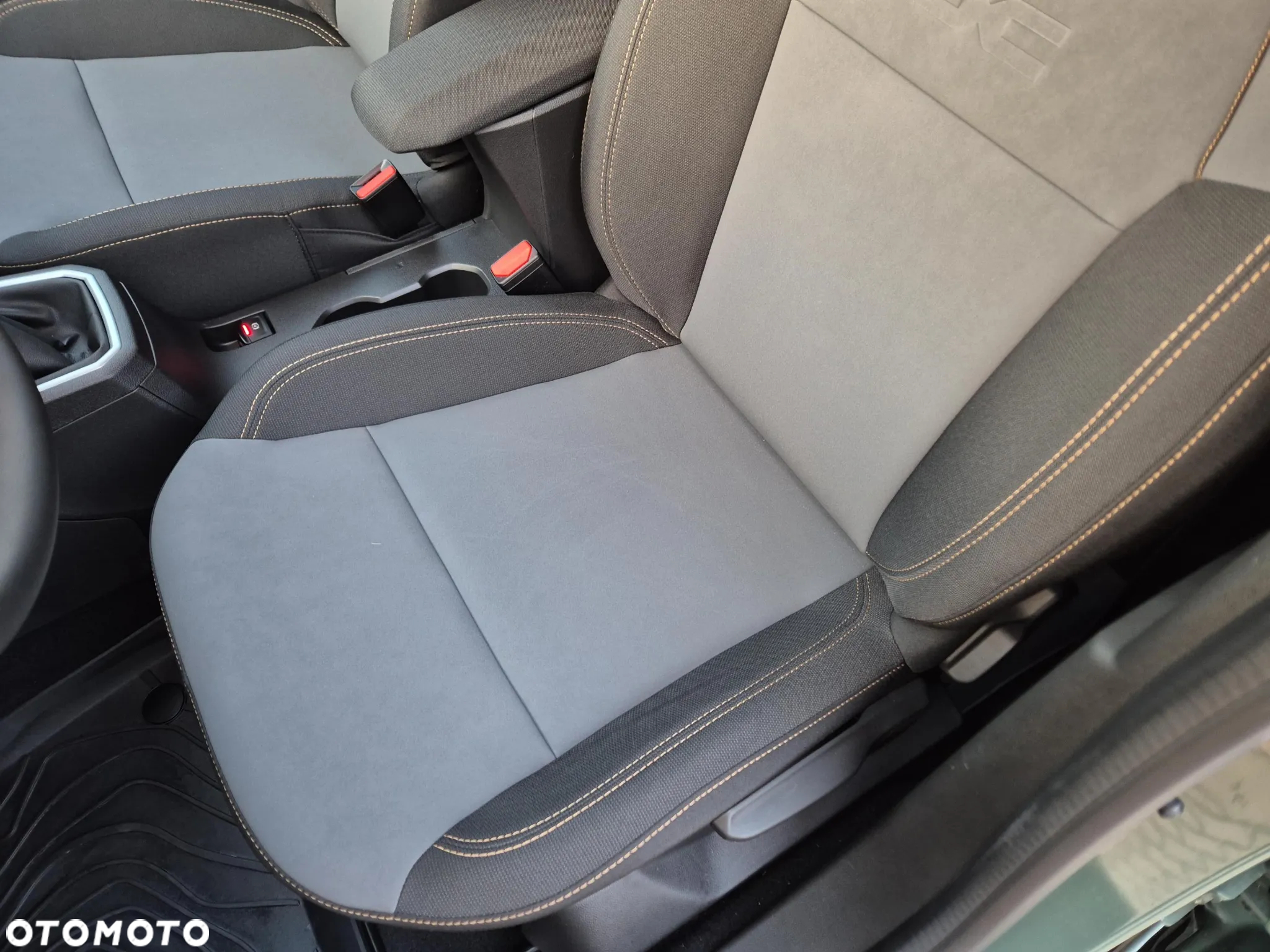 Dacia Jogger 1.0 TCe Extreme 7os - 12