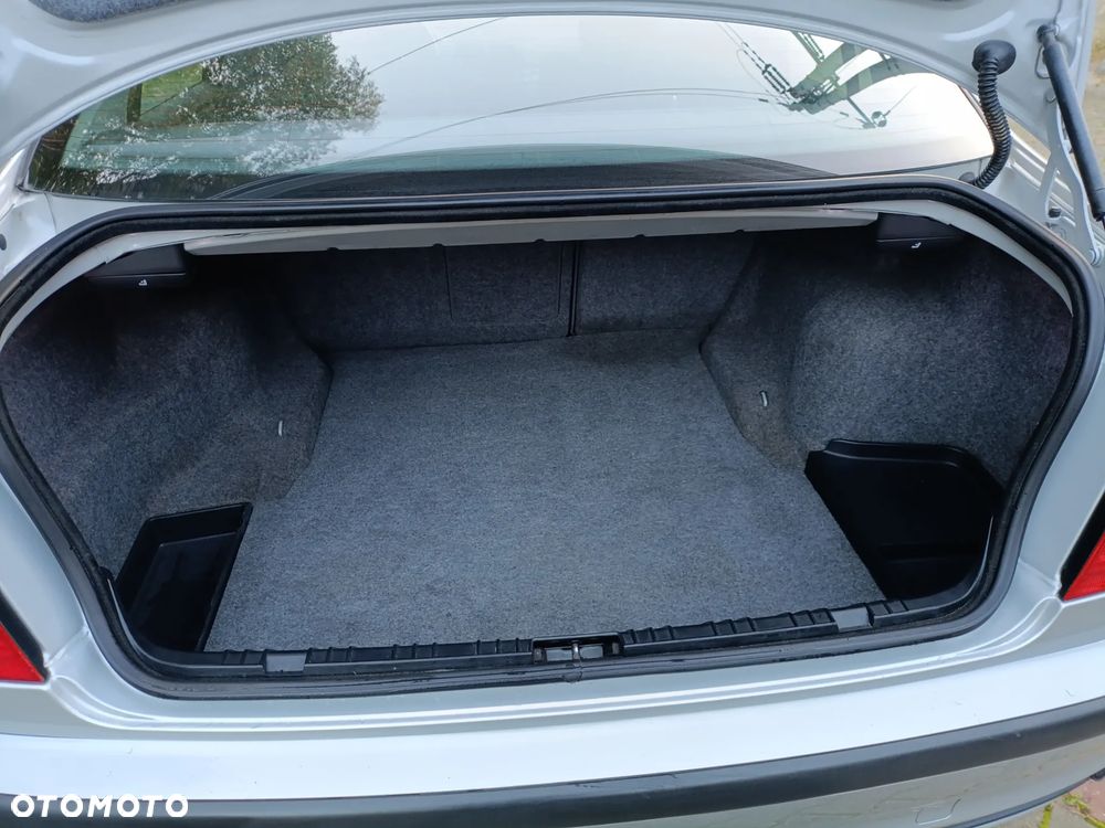 BMW Seria 3 - 25