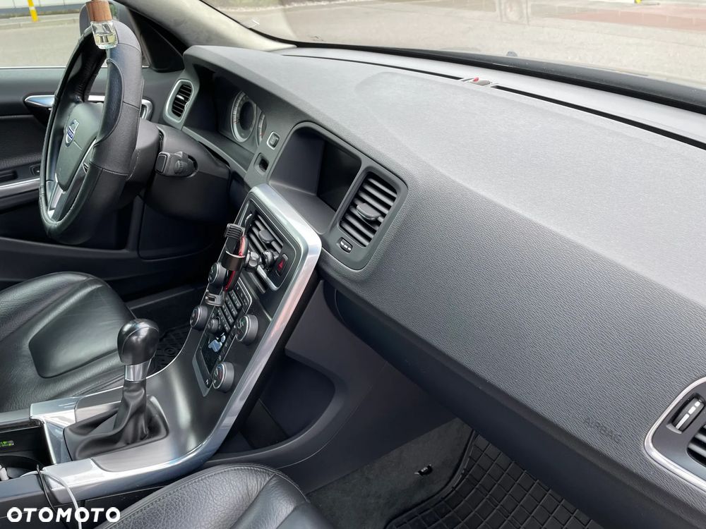 Volvo S60 D5 Summum - 14