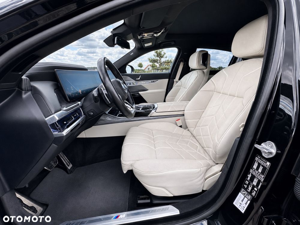 BMW Seria 7 730Ld xDrive mHEV - 8