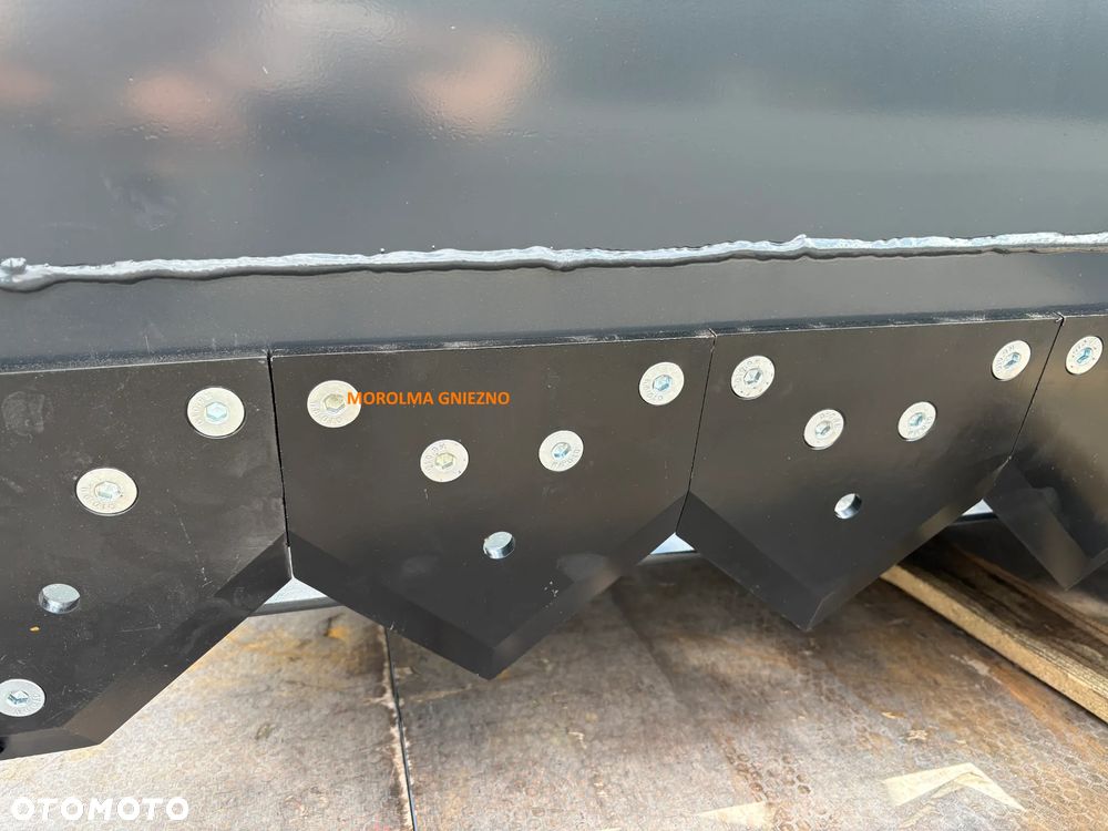 Szuflo-wycinak do kiszonki MAXI POWER XLCB Łyżko-wycinak kukurydza FK MACHINERY łyżkowycinak - 7