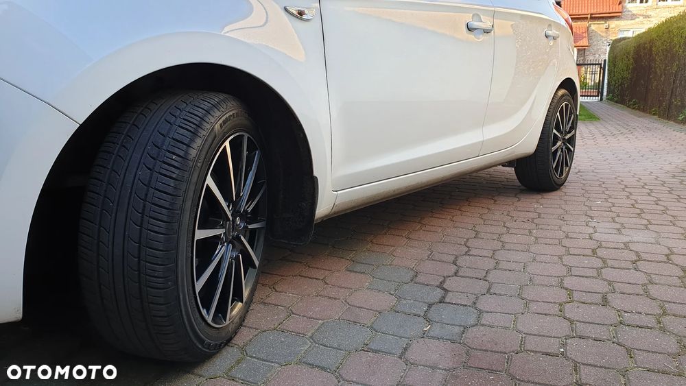 Hyundai i20 1.1 CRDi Comfort - 3