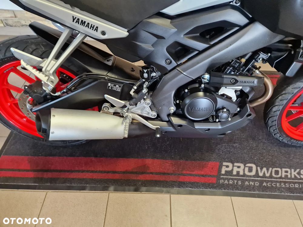 Yamaha MT - 24