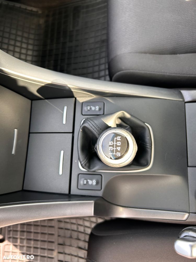 Honda Accord 2.0i MT Lifestile - 22