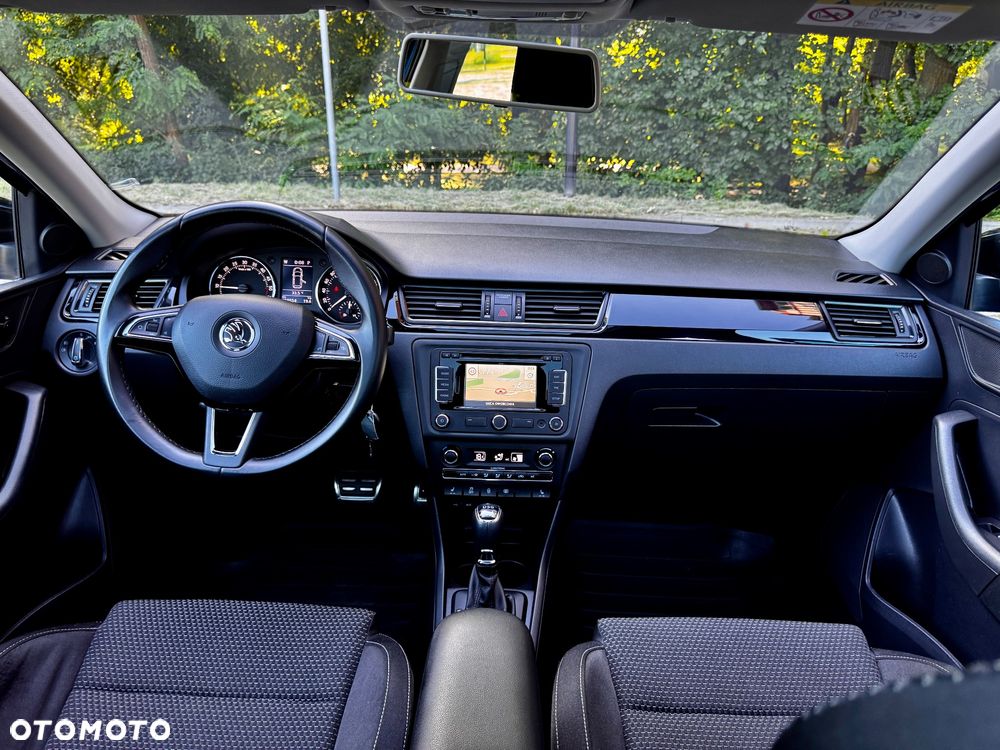 Skoda RAPID 1.6 TDI DSG Style+ - 29