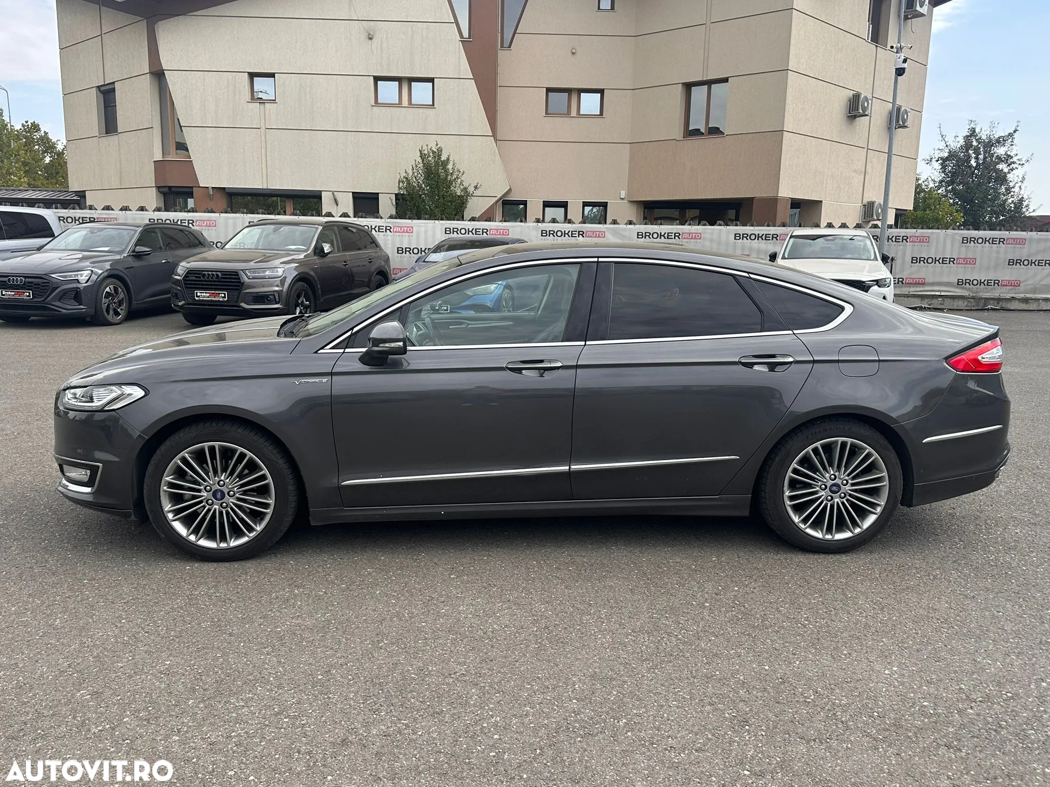 Ford Mondeo 2.0 HEV Vignale - 8