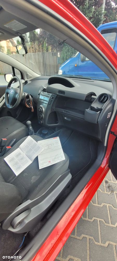 Toyota Yaris - 7
