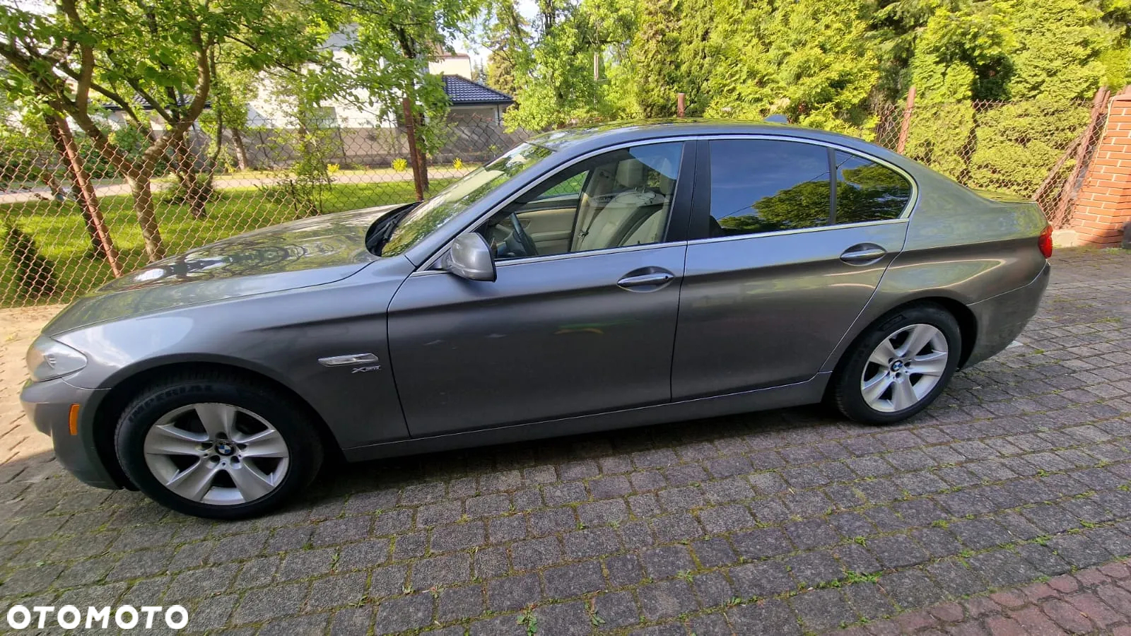 BMW Seria 5 528i - 2